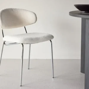 2er Set - Stuhl Seville mit Bouclé-Bezug für Wärme und Struktur